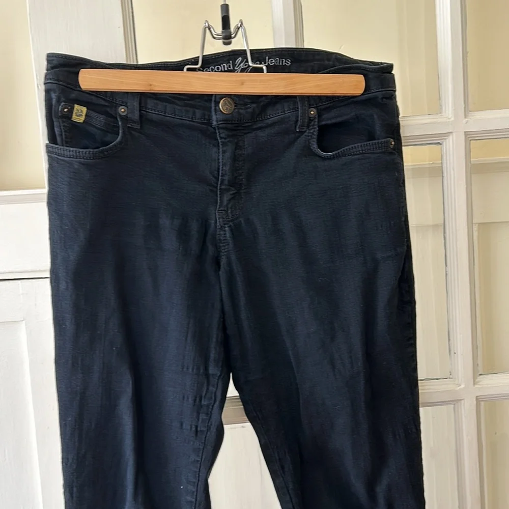 SECOND brand yoga jeans denim stretch black, light wear, size 27 - Picture 11 of 16